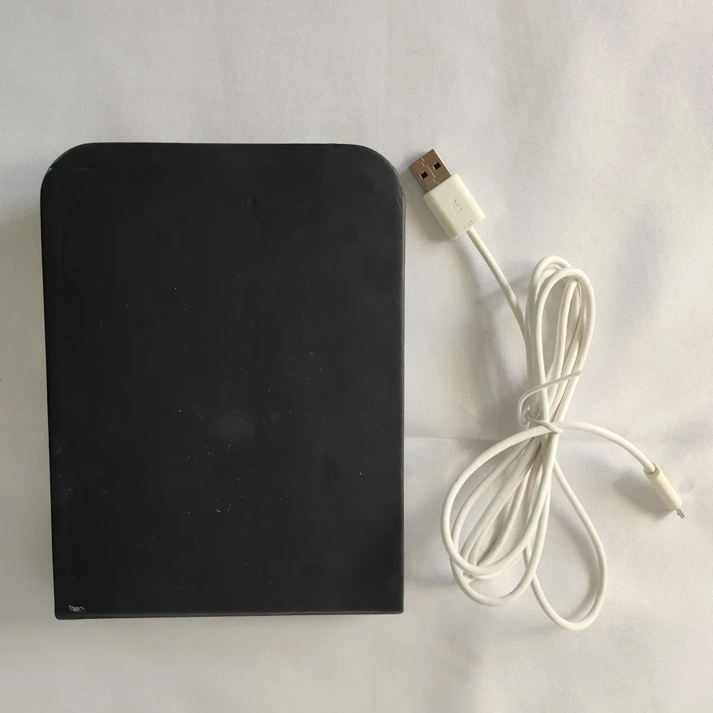 Barnes & Noble Nook GlowLight 4GB eReader (White) BNRV500 Bundle with Case Y2K